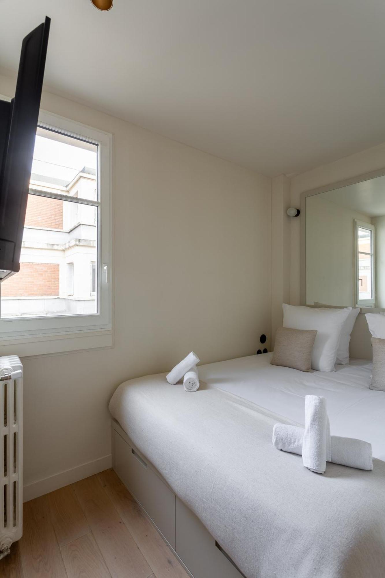 The Carla Suite Eiffel Tower View París Exterior foto